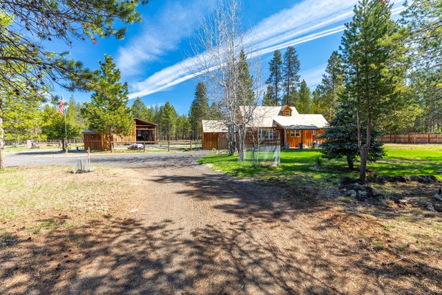 8965 Split Rail Road, La Pine, OR 97739