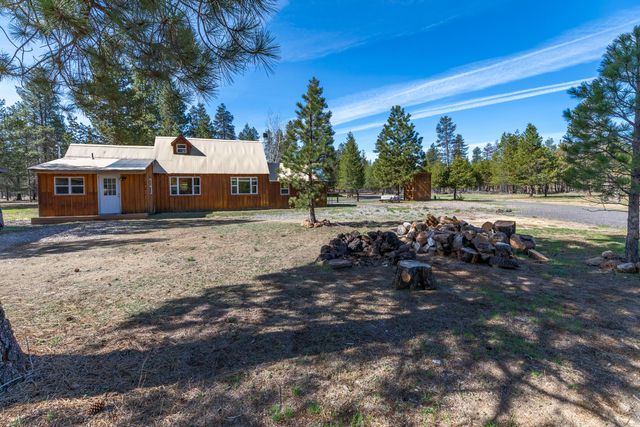 8965 Split Rail Road, La Pine, OR 97739
