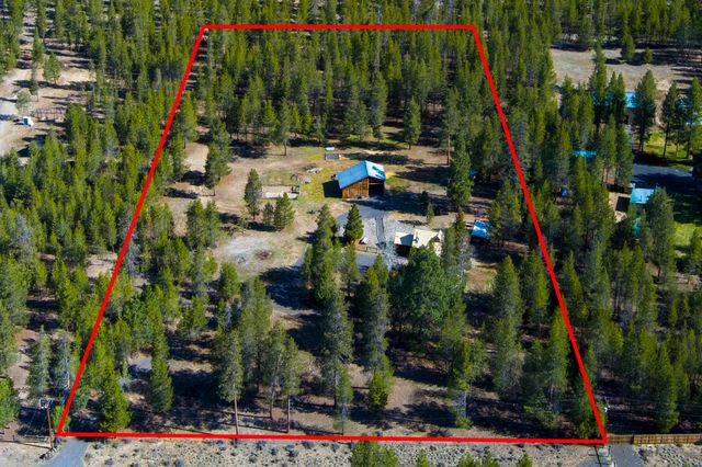 8965 Split Rail Road, La Pine, OR 97739