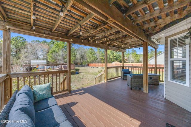 149 Harvest Moon Drive, Richlands, NC 28574