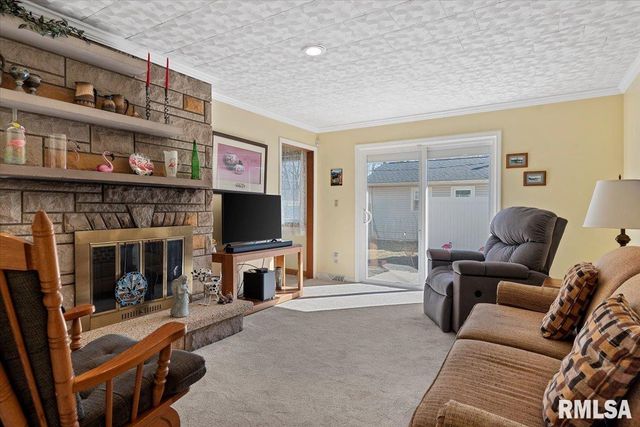 107 COLLIER Drive, Springfield, IL 62704