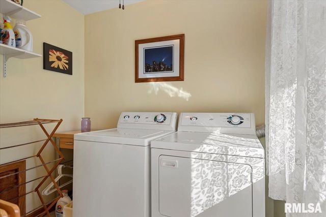 107 COLLIER Drive, Springfield, IL 62704