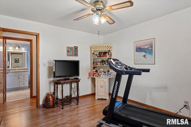 107 COLLIER Drive, Springfield, IL 62704