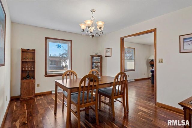 107 COLLIER Drive, Springfield, IL 62704