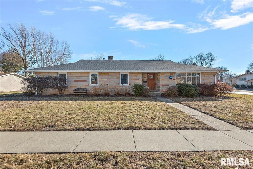 107 COLLIER Drive, Springfield, IL 62704