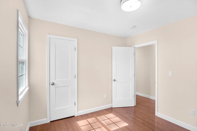 19 Carver Street, Halfmoon, NY 12118