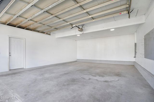 19 Carver Street, Halfmoon, NY 12118