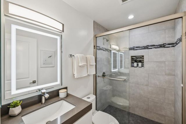 801 California Avenue F, Sunnyvale, CA 94086