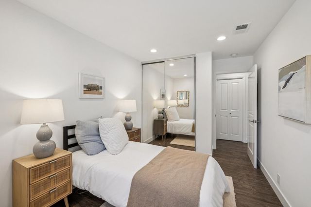 801 California Avenue F, Sunnyvale, CA 94086