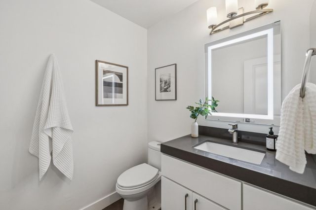 801 California Avenue F, Sunnyvale, CA 94086