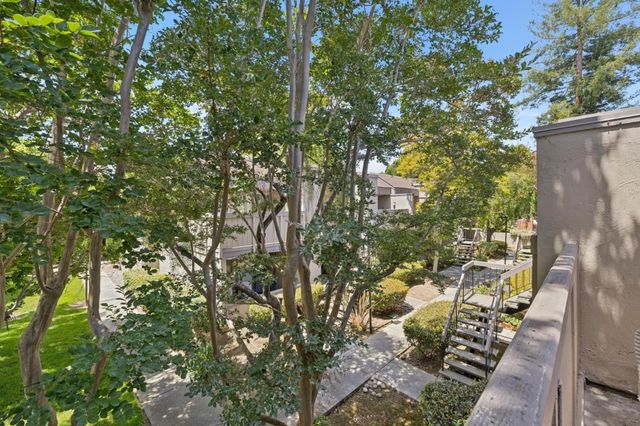 801 California Avenue F, Sunnyvale, CA 94086