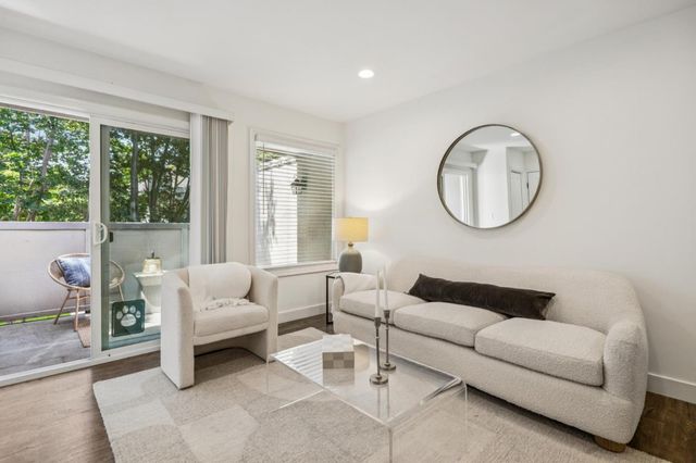 801 California Avenue F, Sunnyvale, CA 94086