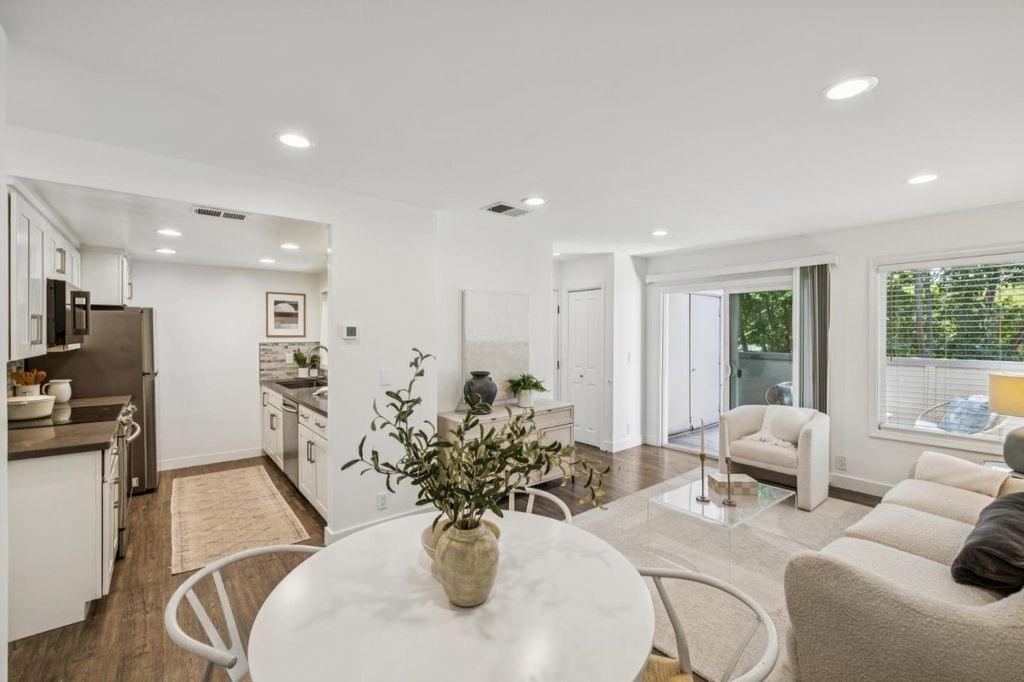 801 California Avenue F, Sunnyvale, CA 94086