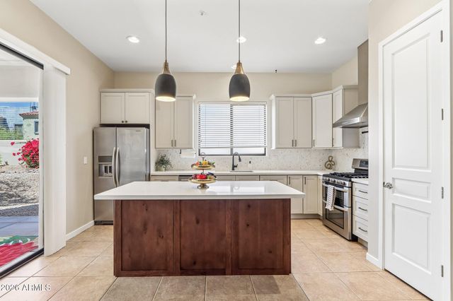 16540 E EL LAGO Boulevard 18, Fountain Hills, AZ 85268