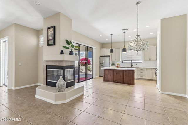 16540 E EL LAGO Boulevard 18, Fountain Hills, AZ 85268