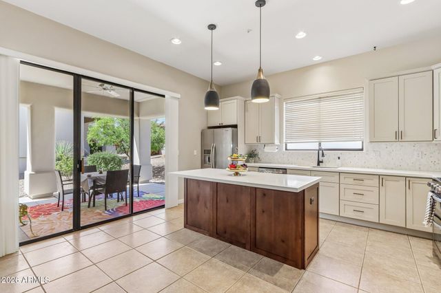16540 E EL LAGO Boulevard 18, Fountain Hills, AZ 85268