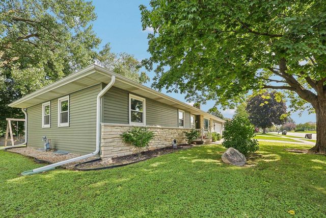 715 Collins Road, Jefferson, WI 53549
