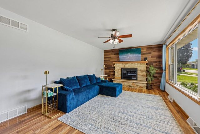 715 Collins Road, Jefferson, WI 53549