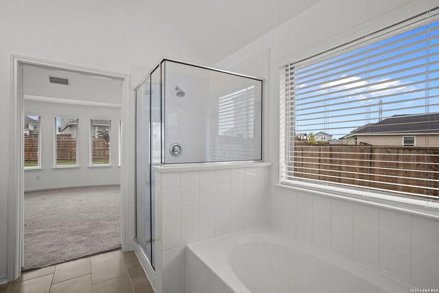 4964 Park Mnr, Marion, TX 78124