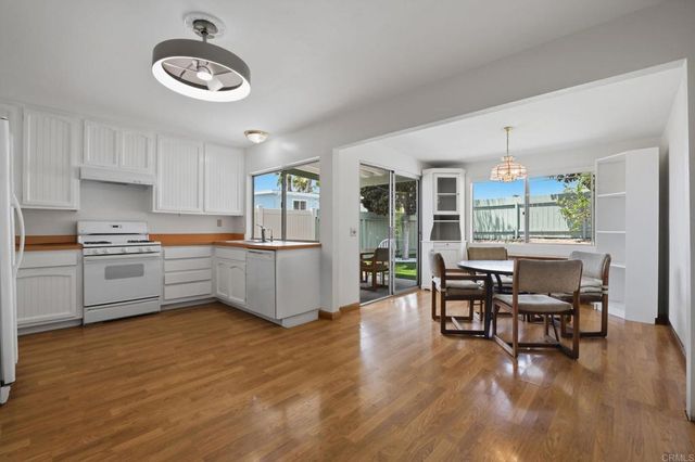 1712 Greentree Road, Encinitas, CA 92024