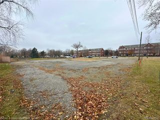 22675 Goddard Rd, Taylor, MI 48180