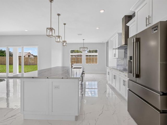 2302 ALLEN DRIVE, Plant City, FL 33563