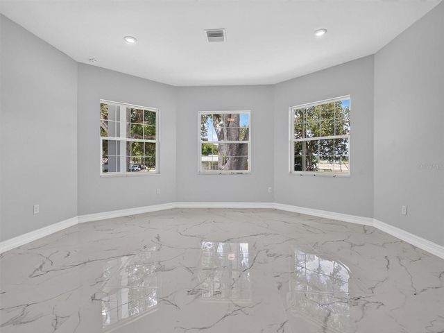 2302 ALLEN DRIVE, Plant City, FL 33563