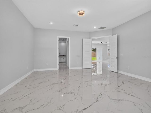 2302 ALLEN DRIVE, Plant City, FL 33563