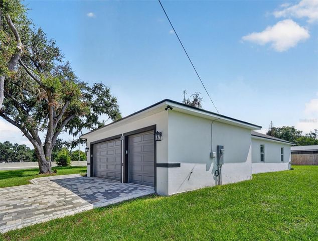 2302 ALLEN DRIVE, Plant City, FL 33563