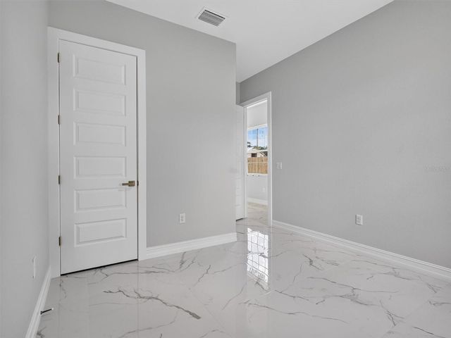 2302 ALLEN DRIVE, Plant City, FL 33563