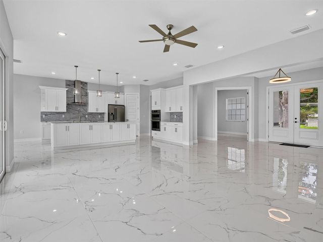 2302 ALLEN DRIVE, Plant City, FL 33563