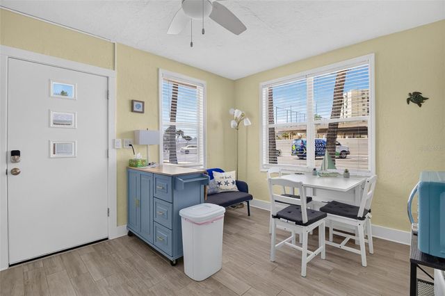 908 VILLAS DRIVE 10, Venice, FL 34285