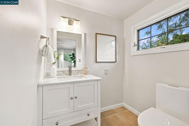 285 Camino Pablo, Orinda, CA 94563