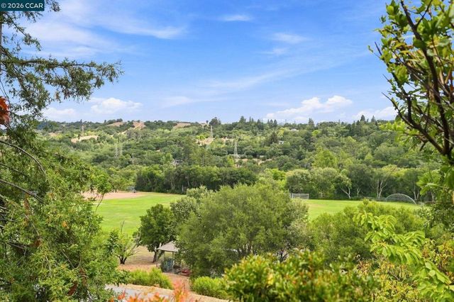 285 Camino Pablo, Orinda, CA 94563