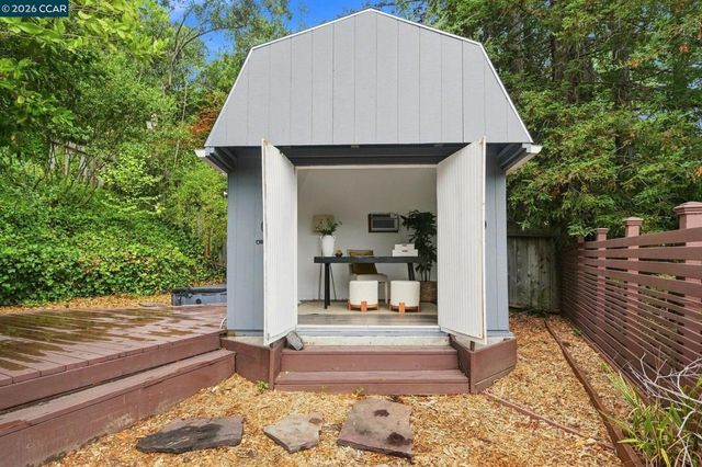 285 Camino Pablo, Orinda, CA 94563