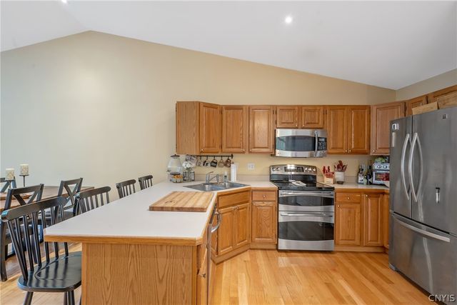 3677 Black Brant Drive, Clay, NY 13090