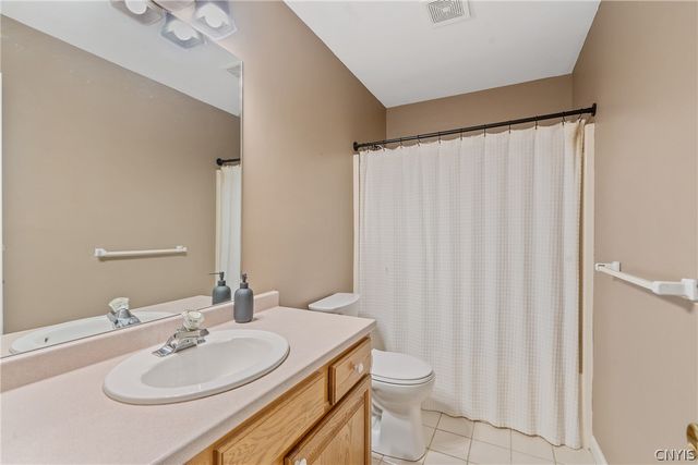 3677 Black Brant Drive, Clay, NY 13090