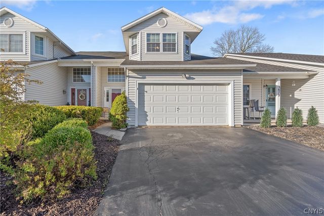 3677 Black Brant Drive, Clay, NY 13090
