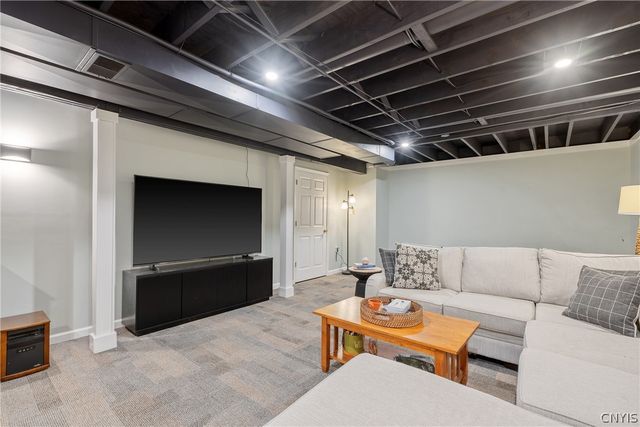 3677 Black Brant Drive, Clay, NY 13090