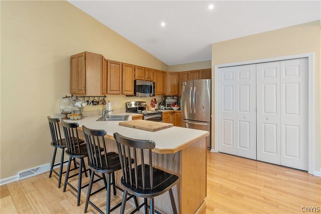 3677 Black Brant Drive, Clay, NY 13090
