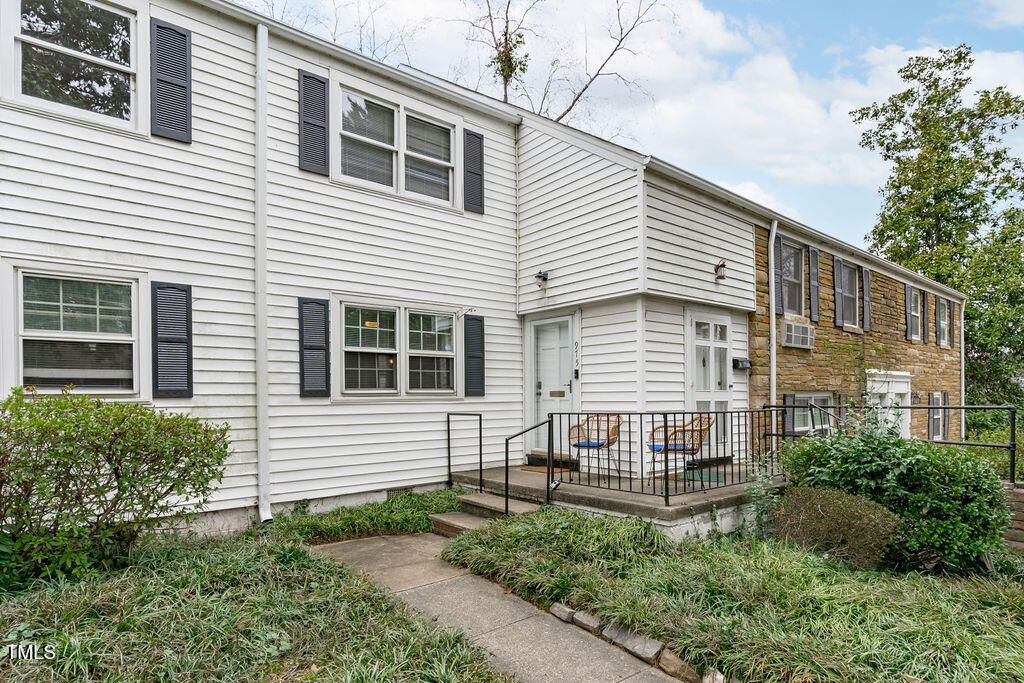 975 St Marys Street, Raleigh, NC 27605