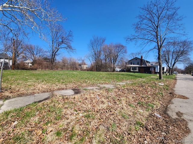 589 Leicester Court, Detroit, MI 48202