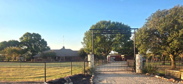 3017 Sylvan Valley Drive, Weatherford, TX 76087