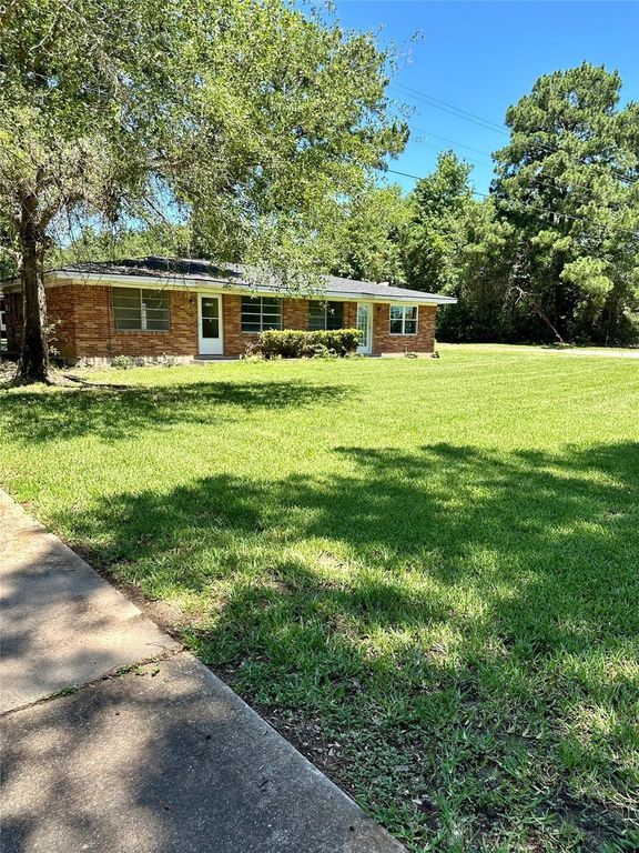 143 Moffett Springs Road A, Huntsville, TX 77320