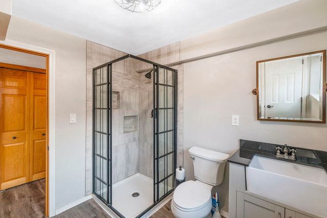 1906 Coachman Drive, Waterloo, IA 50701