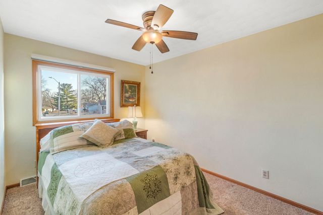 1906 Coachman Drive, Waterloo, IA 50701