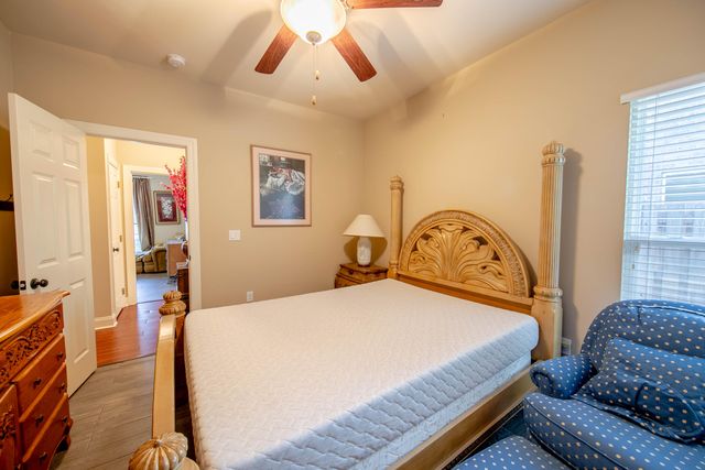 456 Windchime Way, Freeport, FL 32439