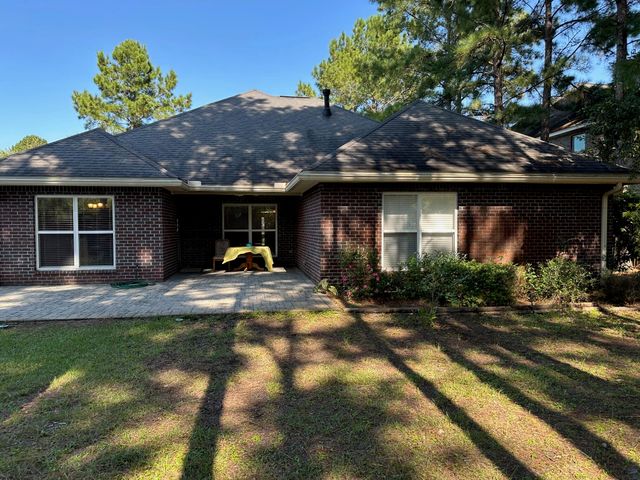 456 Windchime Way, Freeport, FL 32439