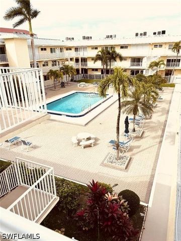 1100 8th AVE S 314B, Naples, FL 34102