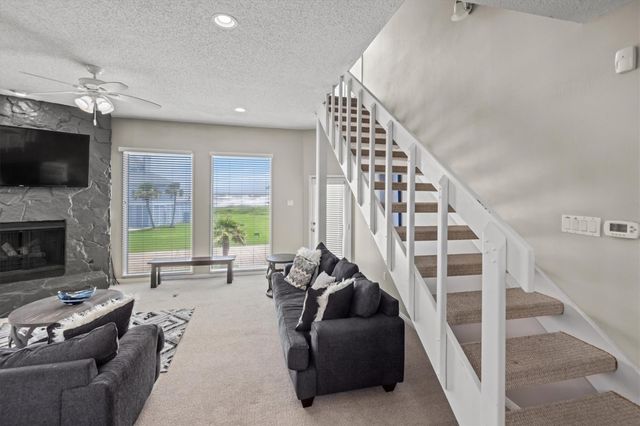 19131 Kahala Drive, Galveston, TX 77554